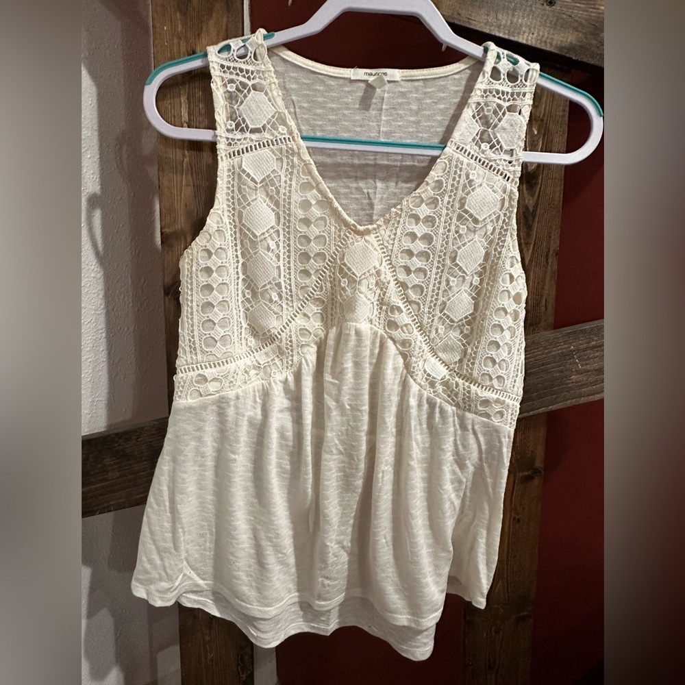 Ivory colored tank top. Size small. Maurice’s